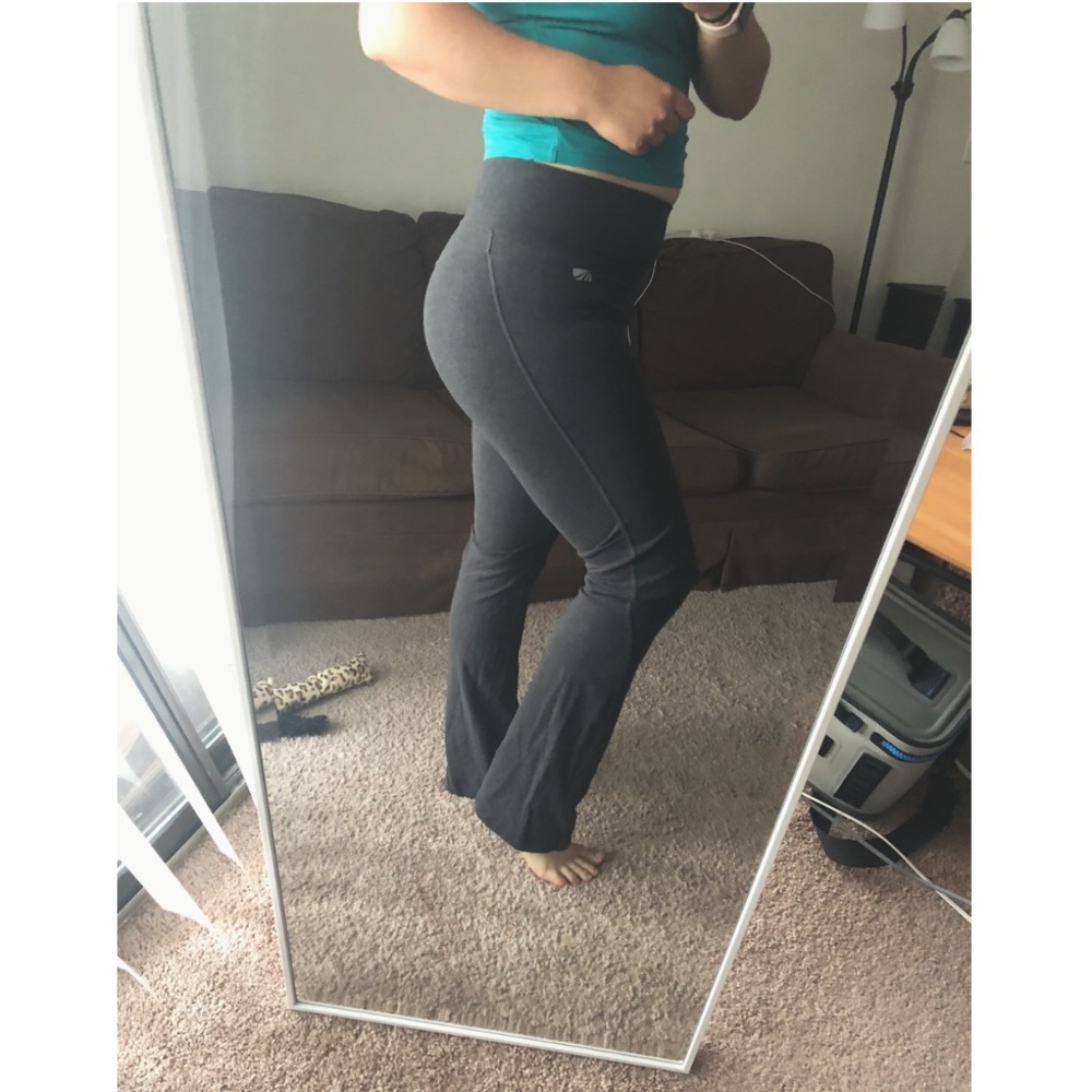 MARIKA Gray straight leg yoga pants